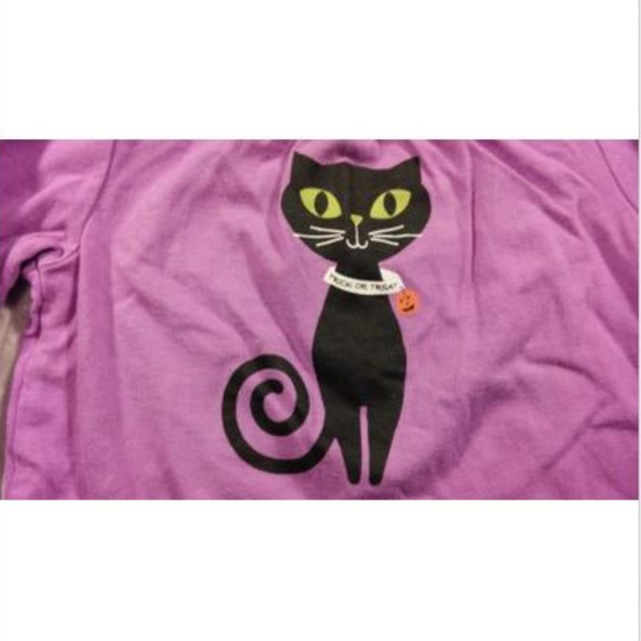 'Trick or Treat' Purple w Black Cat Halloween Top - Picture 2 of 4